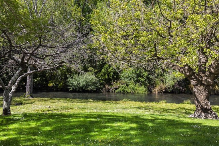 Photo of property in 2/18 Carlton Mill Road, Merivale, Christchurch, 8014