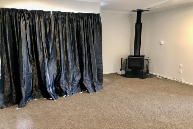 Photo of property in 33 Pensacola Crescent, Broomfield, Christchurch, 8042