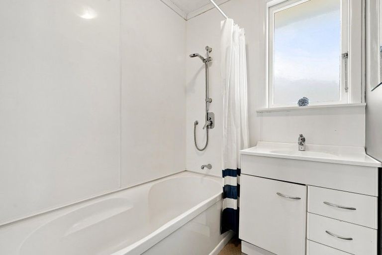 Photo of property in 57 Chorley Avenue, Massey, Auckland, 0614