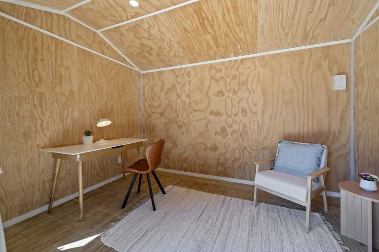 Photo of property in 32a Derwent Street, Island Bay, Wellington, 6023