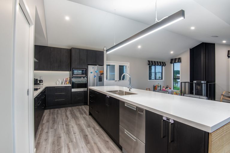 Photo of property in 17 Rodeo Place, Outram, 9019