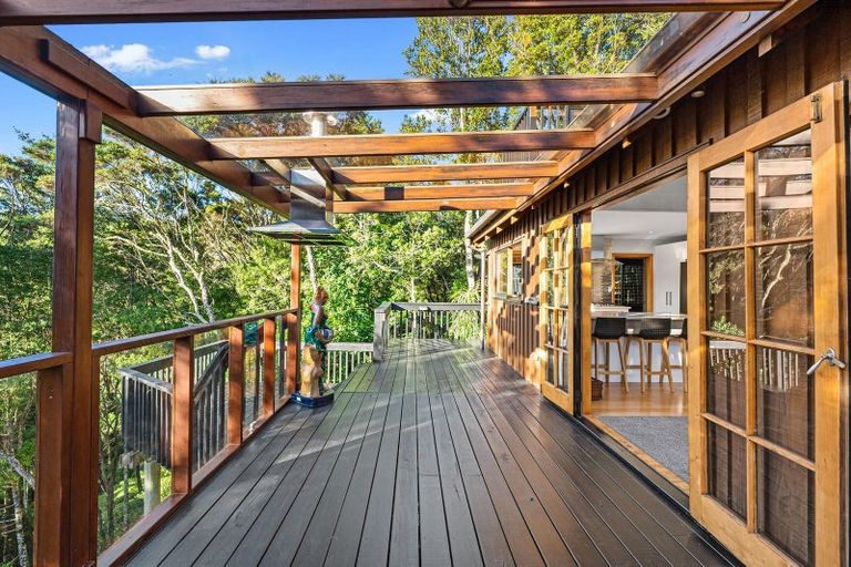 Photo of property in 14 Hebe Place, Birkenhead, Auckland, 0626