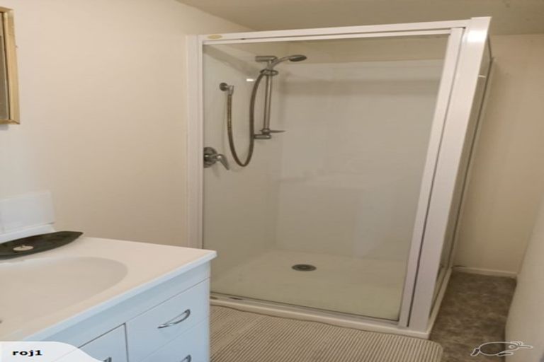 Photo of property in 80 Withells Road, Avonhead, Christchurch, 8042