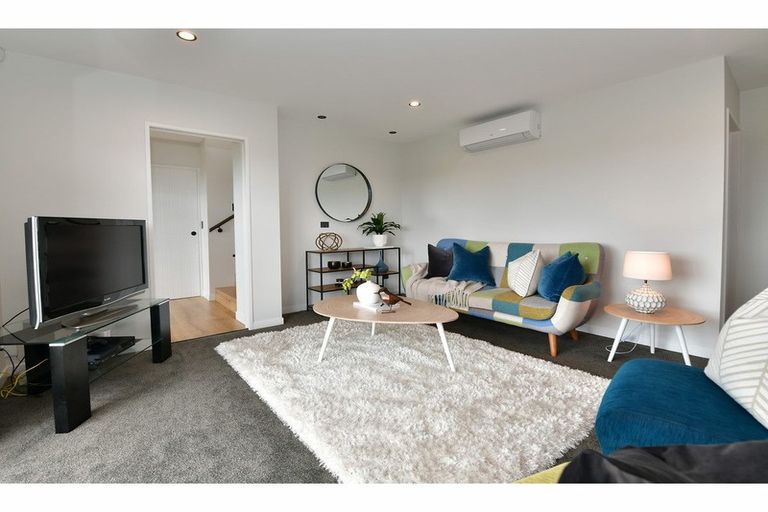 Photo of property in 110 Arran Point Parade, Orewa, 0931