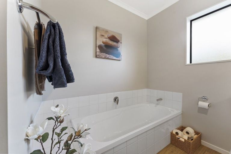 Photo of property in 11 Bombay Street, Aramoho, Whanganui, 4500