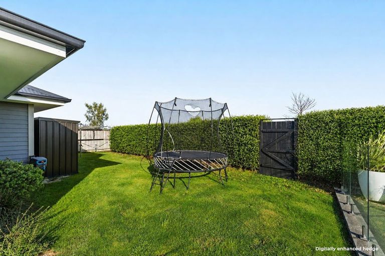 Photo of property in 56 Watkins Drive, Rangiora, 7400