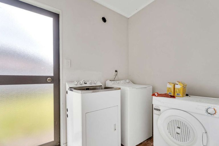 Photo of property in 14 Cholmondeley Crescent, Whitianga, 3510