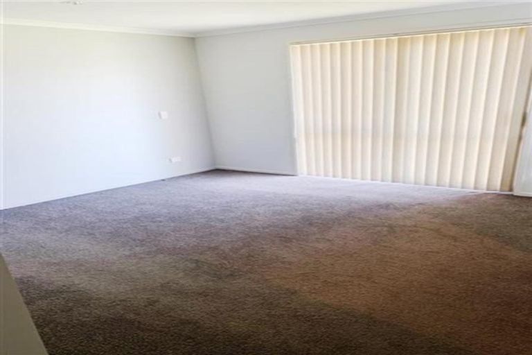 Photo of property in 70 Arion Road, Takanini, 2112