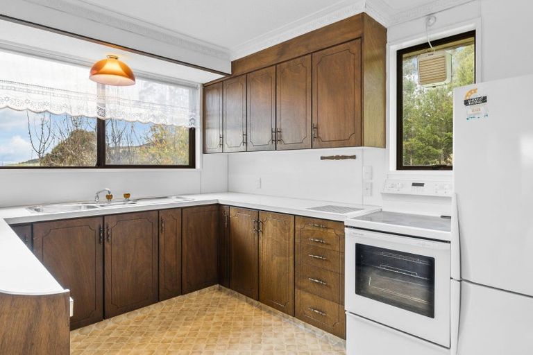 Photo of property in 10 Gull Street, Waihola, Milton, 9073