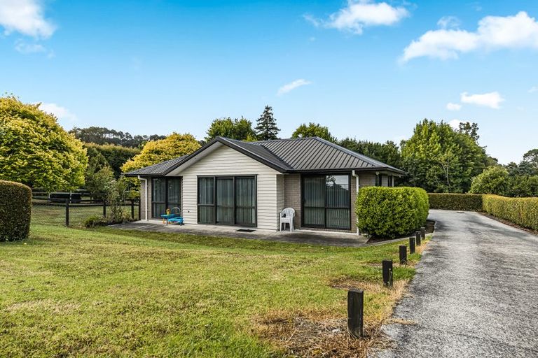 Photo of property in 481 Paremoremo Road, Paremoremo, Auckland, 0632