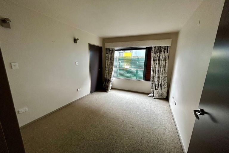 Photo of property in 167 The Esplanade, Petone, Lower Hutt, 5012