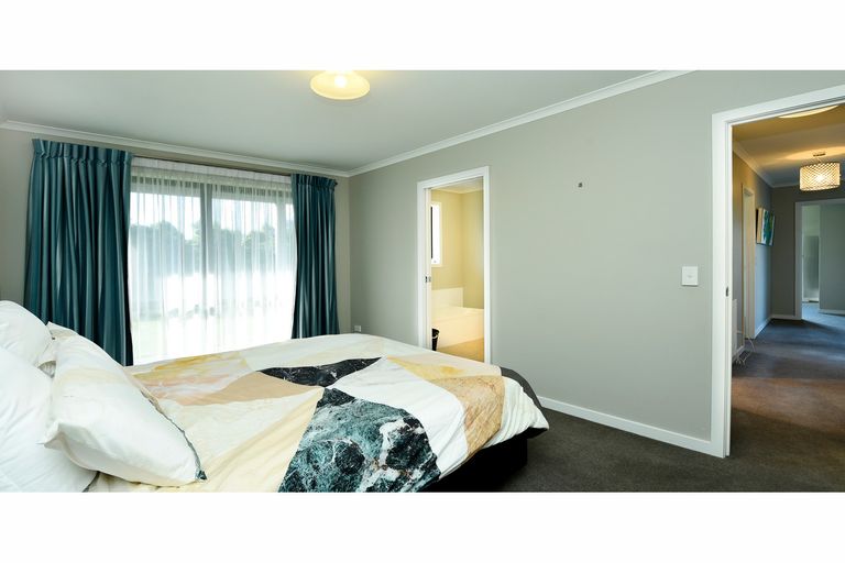 Photo of property in 31 Kendall View, Stoke, Nelson, 7011