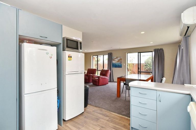 Photo of property in 1 Roche Avenue, Upper Riccarton, Christchurch, 8041