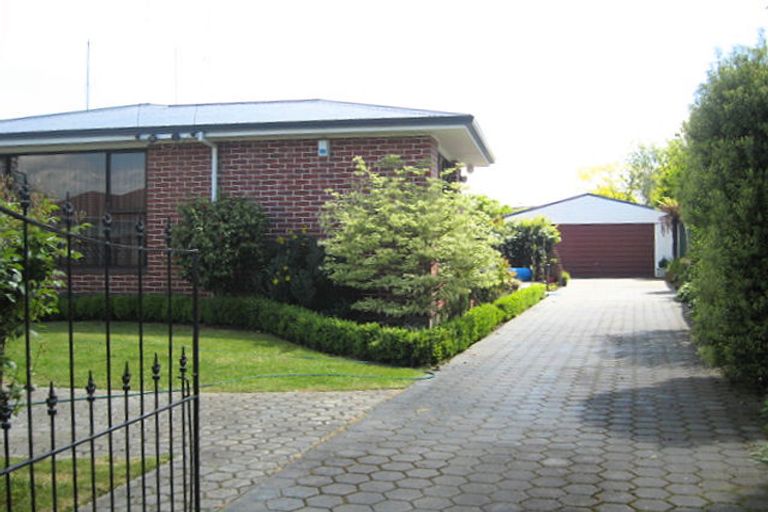 Photo of property in 37 Grampian Street, Casebrook, Christchurch, 8051