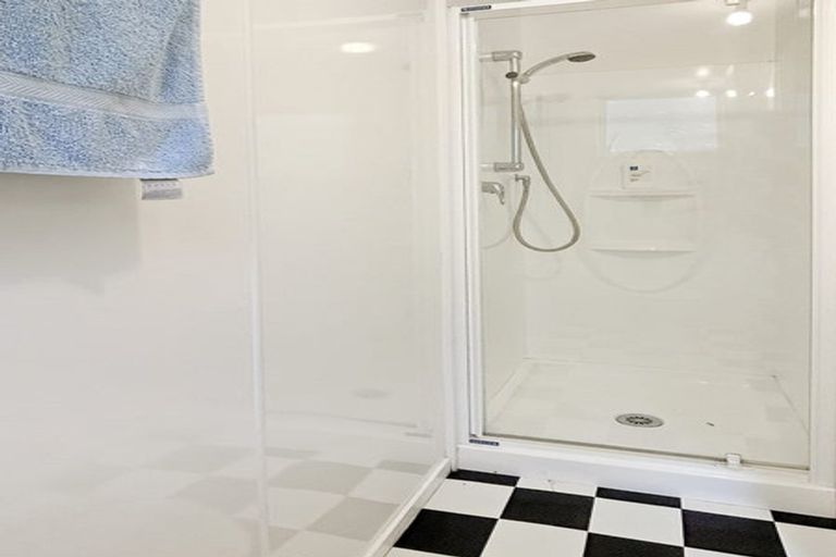 Photo of property in 56 Totara Avenue, Collingwood, 7073