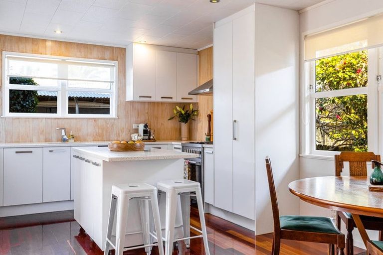 Photo of property in 8 Trigg Road, Huapai, Kumeu, 0810