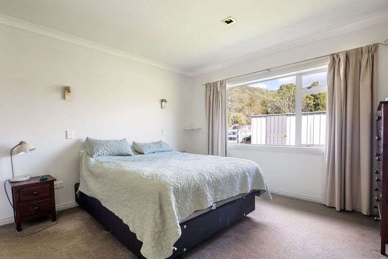 Photo of property in 10 Parker Road, Huntly, 3771