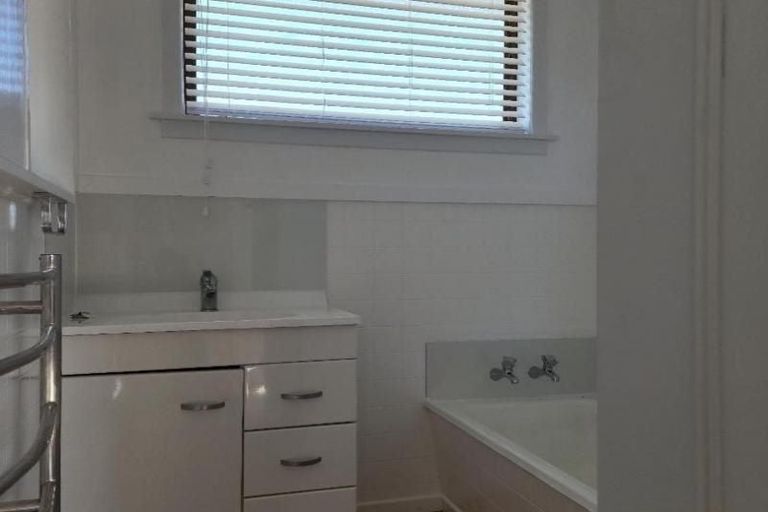 Photo of property in 28 Old South Road, Okato, 4335