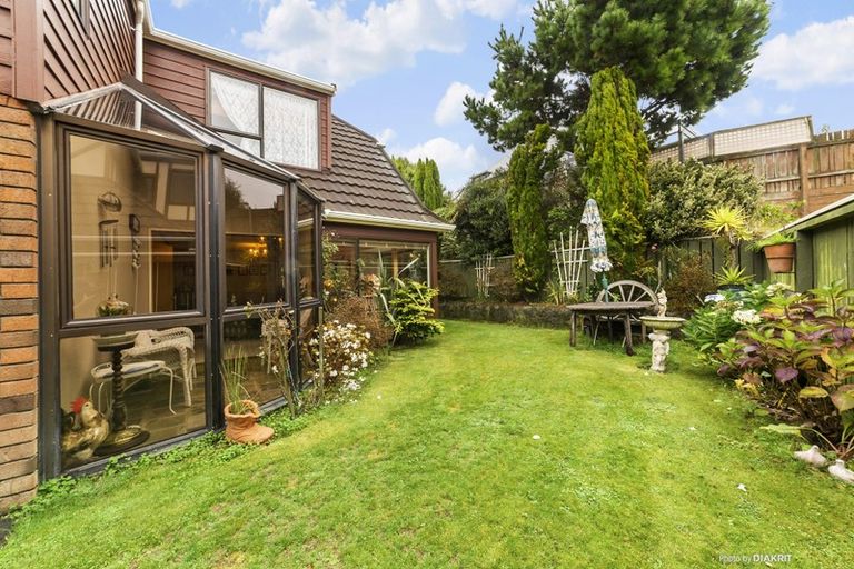 Photo of property in 41 Burbank Crescent, Churton Park, Wellington, 6037