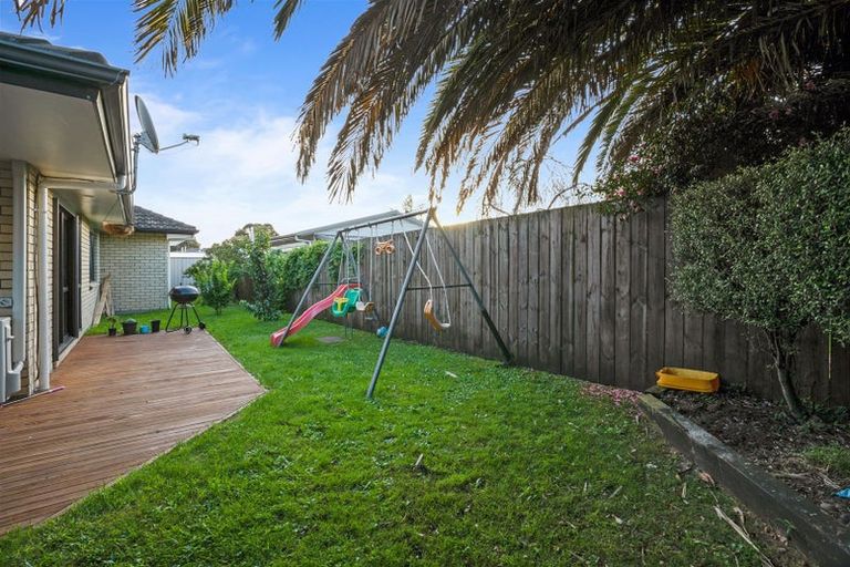 Photo of property in 30a Grove Road, Papakura, 2110