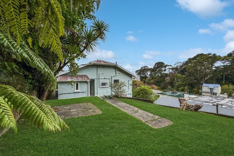 Photo of property in 20c Glenmore Street, Thorndon, Wellington, 6011