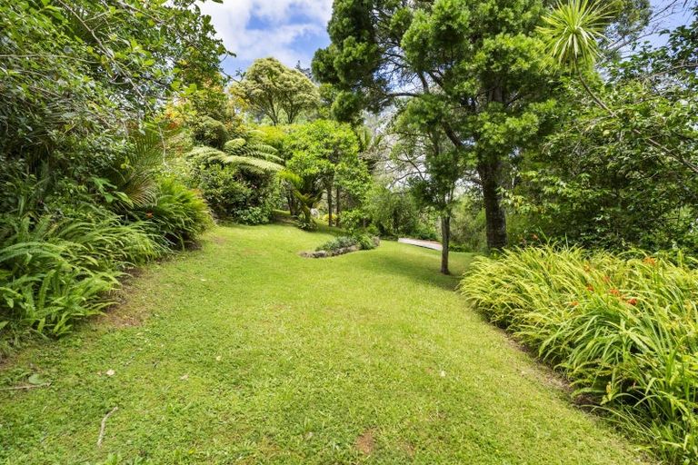 Photo of property in 200 Huia Road, Titirangi, Auckland, 0604