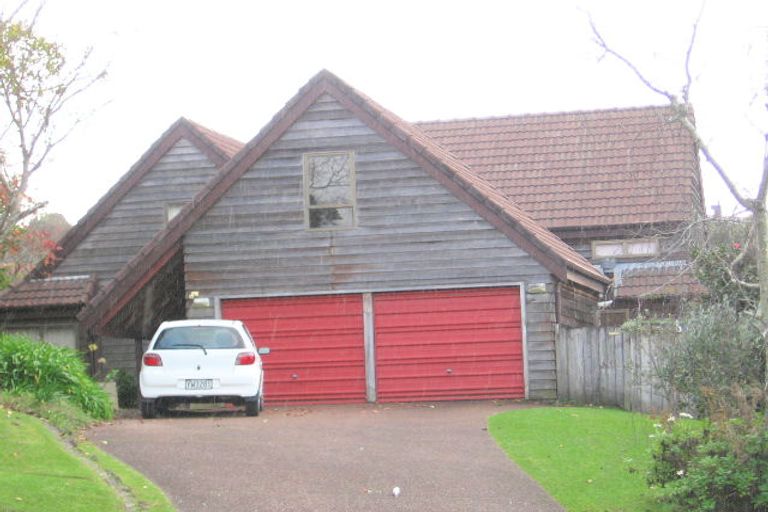 Photo of property in 21 Maxwelton Drive, Mairangi Bay, Auckland, 0630