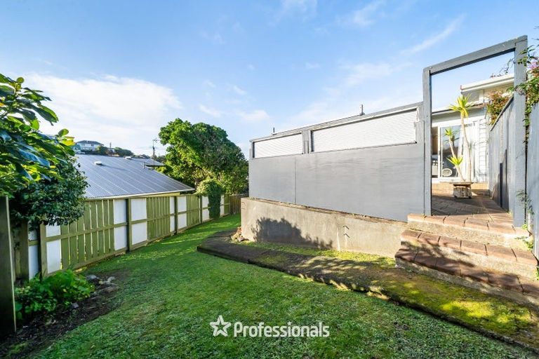 Photo of property in 142a Broderick Road, Johnsonville, Wellington, 6037