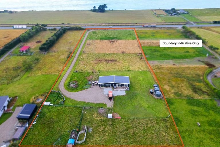 Photo of property in 342 Waimate Highway, Saint Andrews, Timaru, 7971