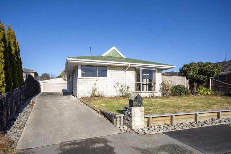 Photo of property in 19 Broadfell Avenue, Avonhead, Christchurch, 8042