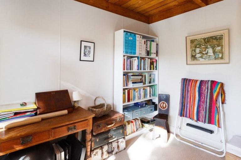 Photo of property in 6 Lincoln Street, Ashhurst, 4810