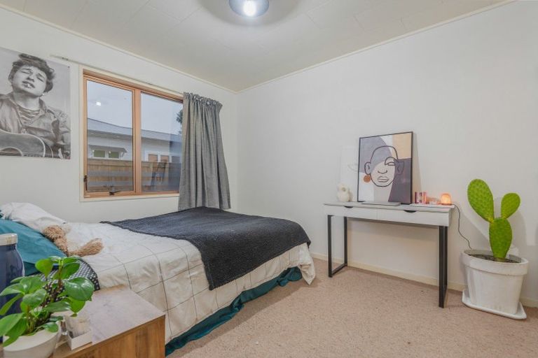 Photo of property in 13b Colombo Street, Hokowhitu, Palmerston North, 4410
