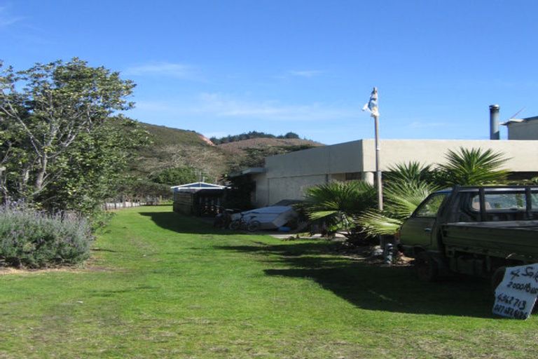 Photo of property in 869 Pataua South Road, Pataua South, Parua Bay, 0192