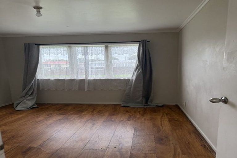 Photo of property in 6 Balfour Road, Manurewa, Auckland, 2102