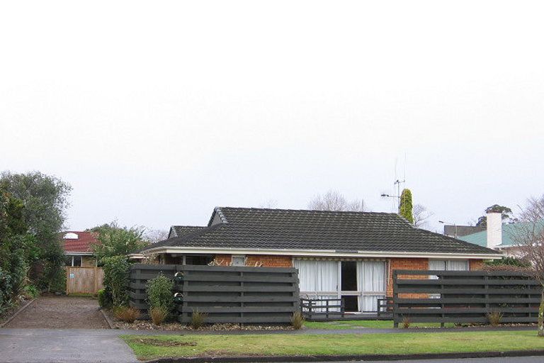 Photo of property in 7 Brightwater Terrace, Terrace End, Palmerston North, 4410