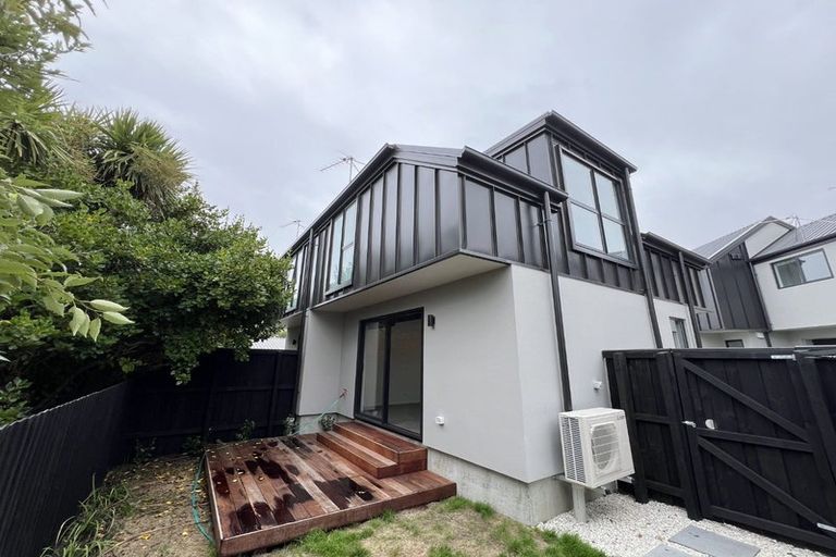 Photo of property in 18 Kipax Place, Riccarton, Christchurch, 8011