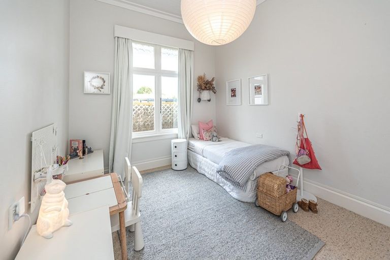 Photo of property in 4 Saint Leonard Street, Saint Johns Hill, Whanganui, 4501