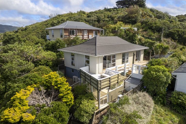 Photo of property in 25a Houghton Bay Road, Houghton Bay, Wellington, 6023