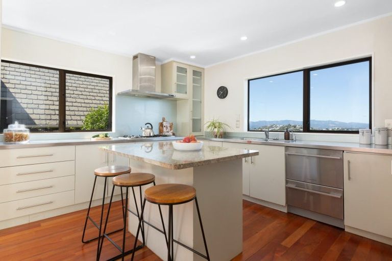 Photo of property in 9 Satara Crescent, Khandallah, Wellington, 6035