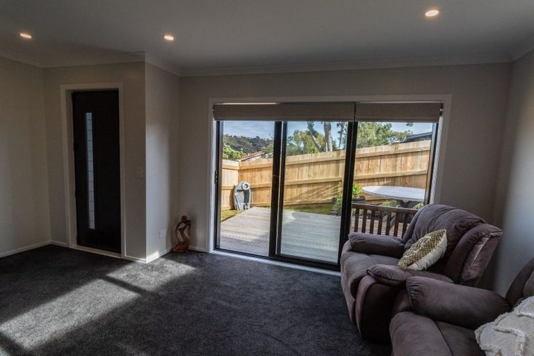 Photo of property in 49 Mercury Way, Whitby, Porirua, 5024