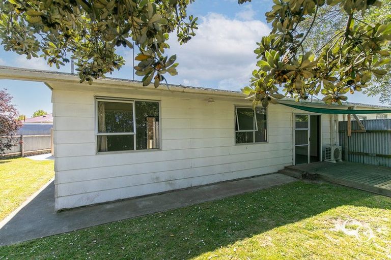 Photo of property in 2/9 Lyttelton Crescent, Tamatea, Napier, 4112