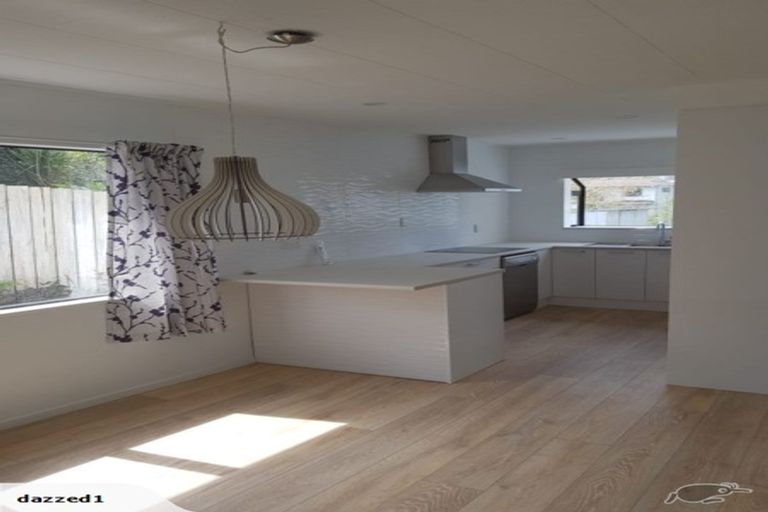 Photo of property in 12 Springtime Crescent, Stanmore Bay, Whangaparaoa, 0932