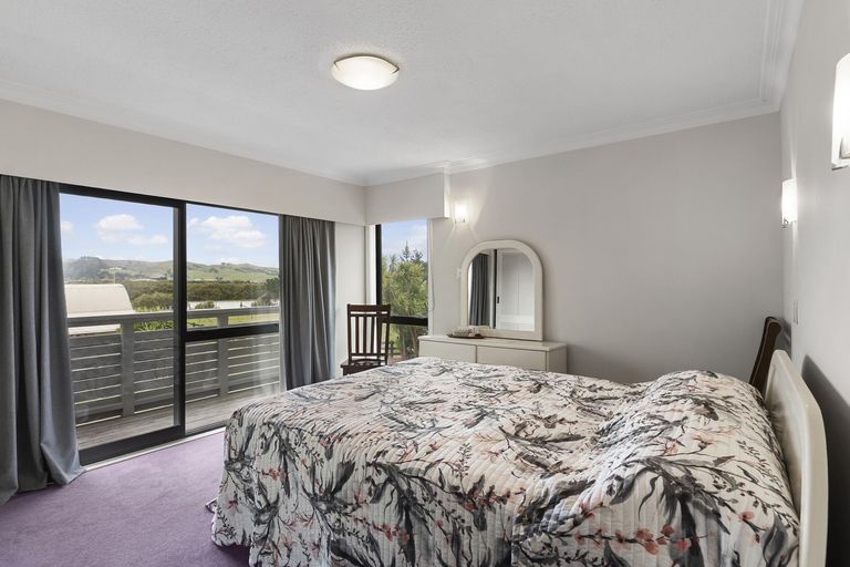 Photo of property in 48 Parkhurst Road, Helensville, 0874