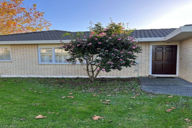 Photo of property in 1 Borris Close, East Tamaki, Auckland, 2016