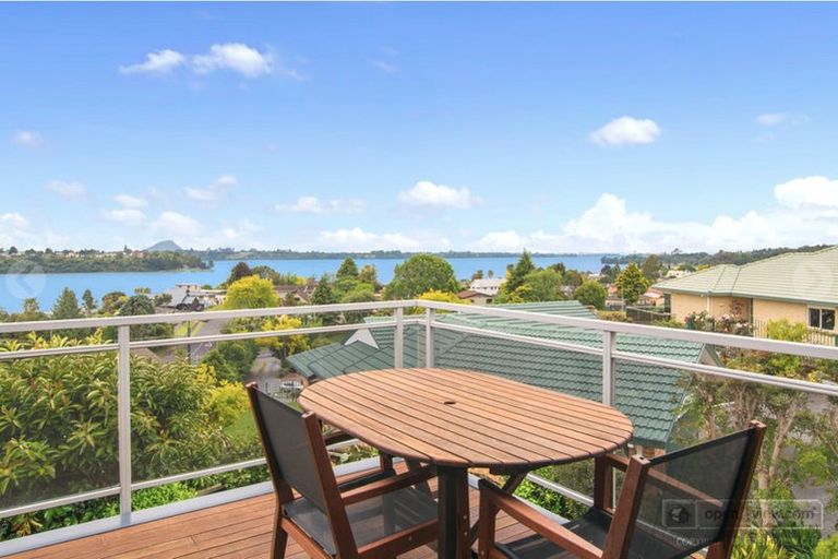 Photo of property in 36 Downing Place, Welcome Bay, Tauranga, 3112