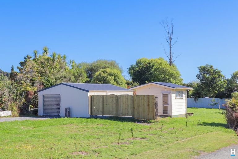 Photo of property in 10 Carroll Street, Runanga, 7803