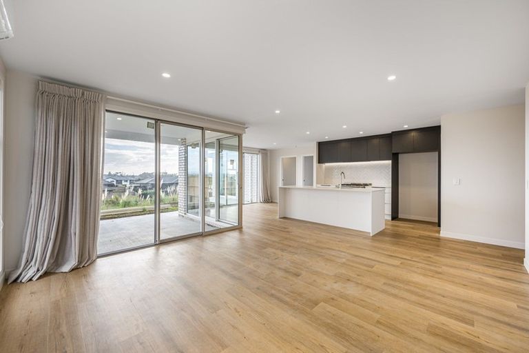 Photo of property in 61 Mclarin Road, Glenbrook, Waiuku, 2681