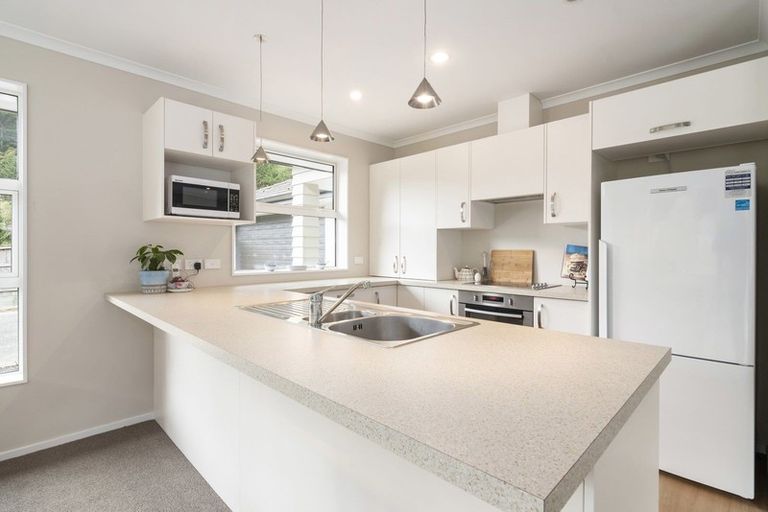 Photo of property in 9 Tindle Place, The Brook, Nelson, 7010