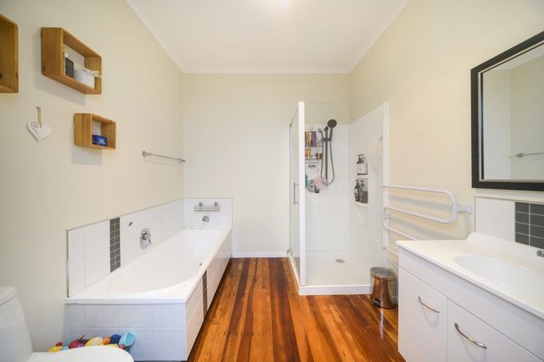 Photo of property in 3 Maple Street, Bunnythorpe, Palmerston North, 4478