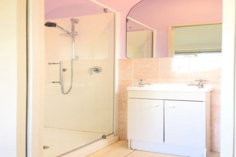 Photo of property in 171a Royal Road, Massey, Auckland, 0614